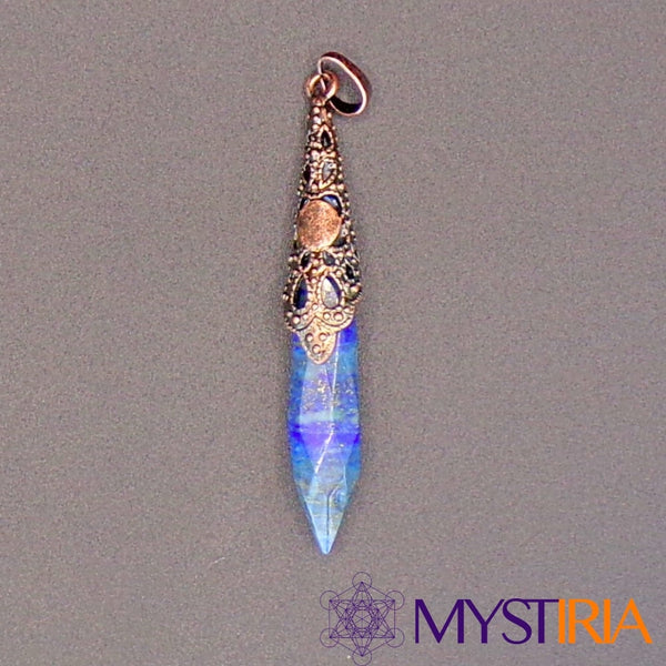 Pendule Bâton Lapis Lazuli, pendule en pierre naturelle pour stimuler l’intuition, renforcer la clarté mentale et équilibrer les énergies.