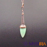 Pendule vertical en aventurine verte - spirale en laiton