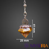 Pendule Orgonite Œil de Tigre, alliant Orgonite et pierre naturelle pour stabiliser les émotions et dissiper les influences extérieures toxiques.