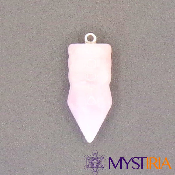 Pendule Osiris Quartz Rose, pendule égyptien récepteur et émetteur pour harmoniser le chakra du cœur et diffuser une énergie apaisante.