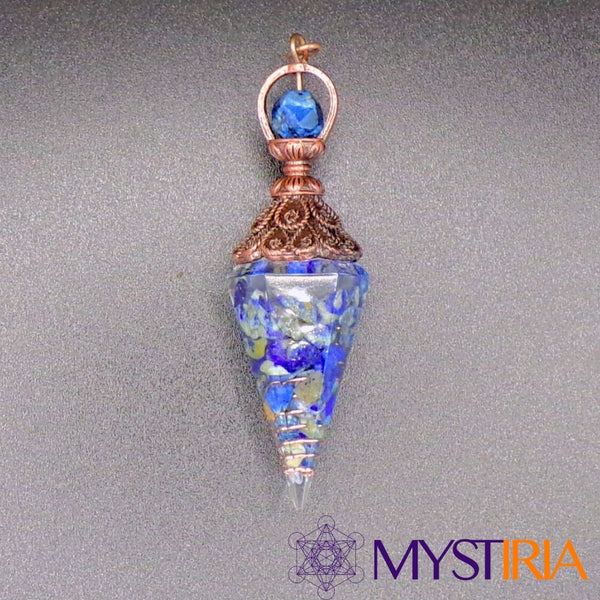 Pendule Pierre Lapis Lazuli, pierre sacrée des dieux pour stimuler l’intelligence, l’imagination et favoriser une introspection profonde.